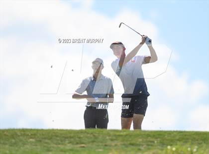 Thumbnail 2 in CHSAA 3A State Championship - Day 1 photogallery.