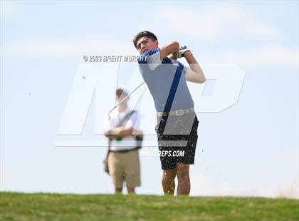 Thumbnail 3 in CHSAA 3A State Championship - Day 1 photogallery.