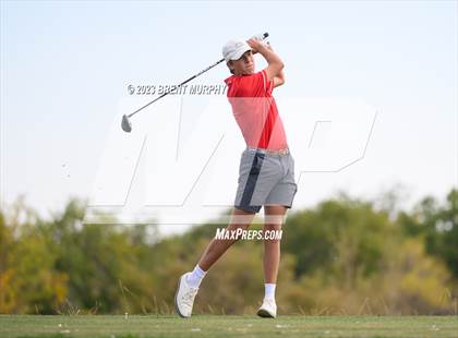 Thumbnail 3 in CHSAA 3A State Championship - Day 1 photogallery.