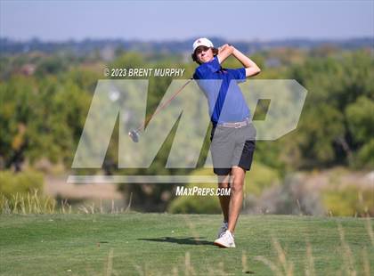 Thumbnail 2 in CHSAA 3A State Championship - Day 1 photogallery.