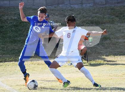 Thumbnail 2 in Durango vs Bishop Gorman photogallery.