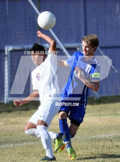 Thumbnail 3 in Durango vs Bishop Gorman photogallery.