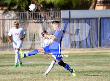 Thumbnail 3 in Durango vs Bishop Gorman photogallery.