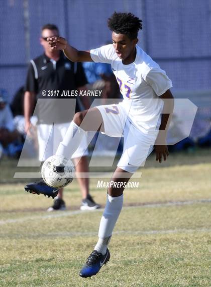 Thumbnail 3 in Durango vs Bishop Gorman photogallery.