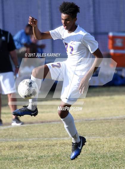 Thumbnail 2 in Durango vs Bishop Gorman photogallery.