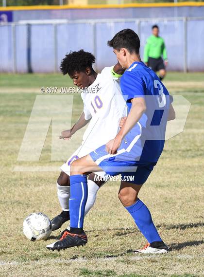 Thumbnail 2 in Durango vs Bishop Gorman photogallery.