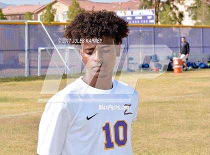 Thumbnail 3 in Durango vs Bishop Gorman photogallery.