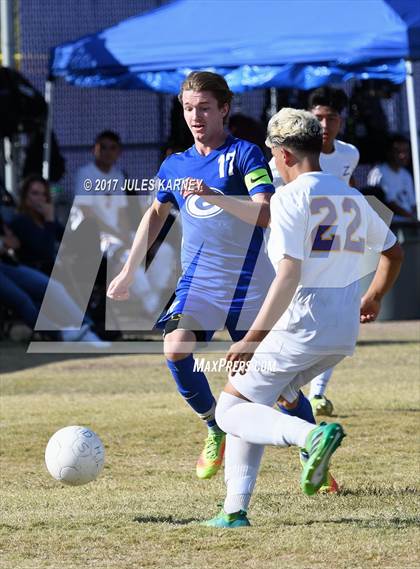 Thumbnail 2 in Durango vs Bishop Gorman photogallery.