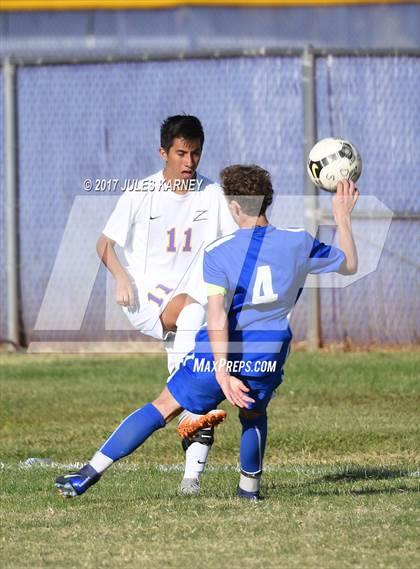 Thumbnail 2 in Durango vs Bishop Gorman photogallery.