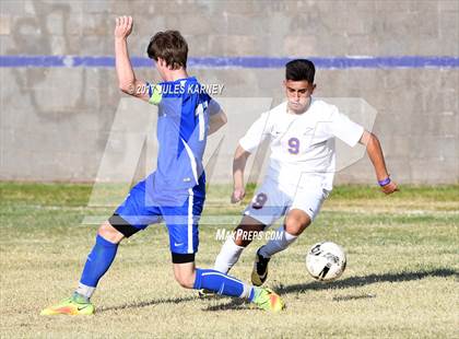 Thumbnail 2 in Durango vs Bishop Gorman photogallery.