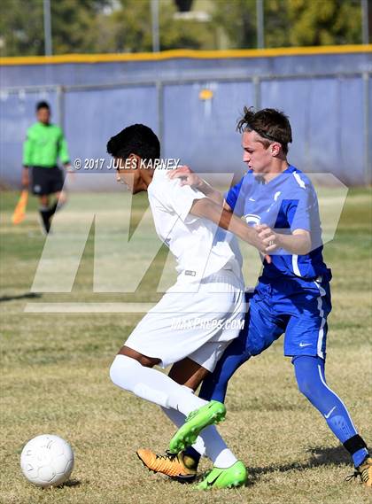 Thumbnail 2 in Durango vs Bishop Gorman photogallery.