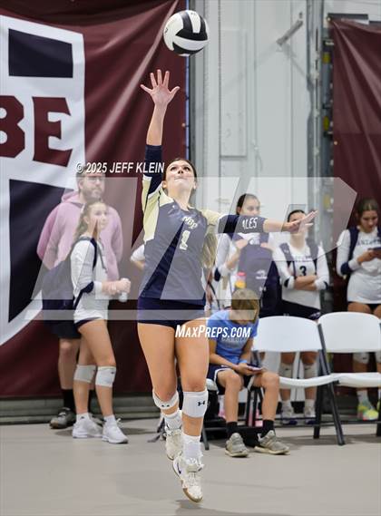 Thumbnail 2 in North Broward Prep vs South Broward (South Florida Showdown)  photogallery.