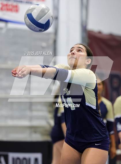 Thumbnail 3 in North Broward Prep vs South Broward (South Florida Showdown)  photogallery.