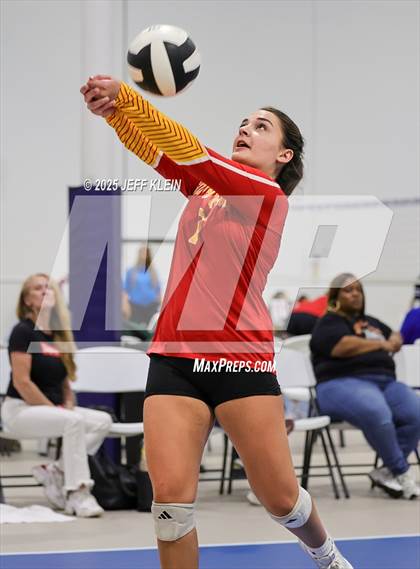 Thumbnail 2 in North Broward Prep vs South Broward (South Florida Showdown)  photogallery.