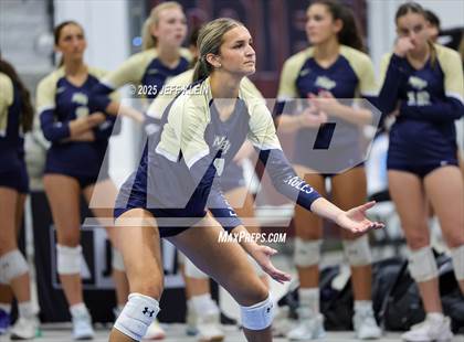 Thumbnail 2 in North Broward Prep vs South Broward (South Florida Showdown)  photogallery.