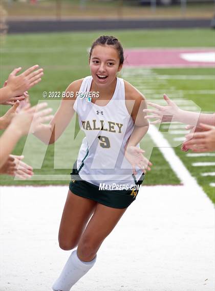 Thumbnail 1 in Loudoun Valley @ Great Bridge (VHSL Class 4 State Semifinal) photogallery.