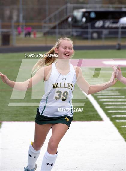 Thumbnail 3 in Loudoun Valley @ Great Bridge (VHSL Class 4 State Semifinal) photogallery.