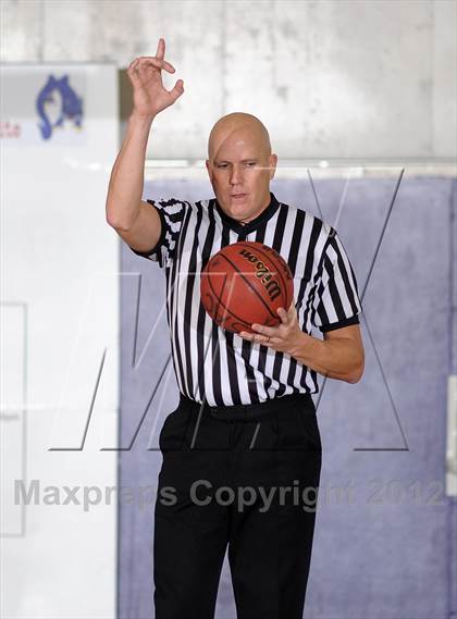 Thumbnail 1 in Oakland vs. Dorsey (St. Hope Elite Hoops Classic) photogallery.