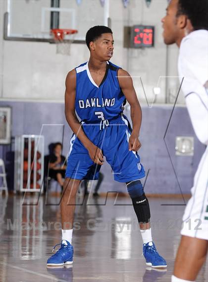 Thumbnail 3 in Oakland vs. Dorsey (St. Hope Elite Hoops Classic) photogallery.