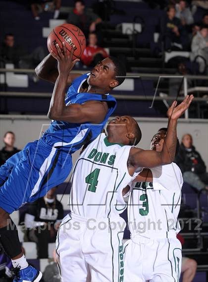 Thumbnail 2 in Oakland vs. Dorsey (St. Hope Elite Hoops Classic) photogallery.
