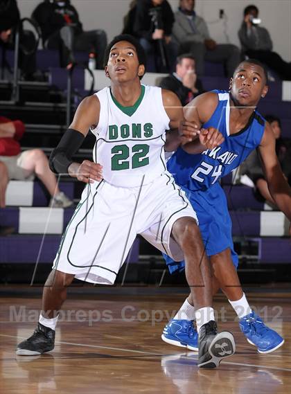 Thumbnail 2 in Oakland vs. Dorsey (St. Hope Elite Hoops Classic) photogallery.