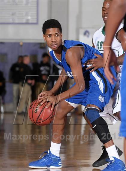 Thumbnail 3 in Oakland vs. Dorsey (St. Hope Elite Hoops Classic) photogallery.