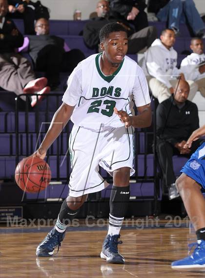 Thumbnail 2 in Oakland vs. Dorsey (St. Hope Elite Hoops Classic) photogallery.