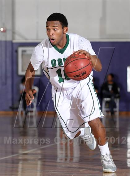 Thumbnail 1 in Oakland vs. Dorsey (St. Hope Elite Hoops Classic) photogallery.