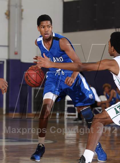 Thumbnail 2 in Oakland vs. Dorsey (St. Hope Elite Hoops Classic) photogallery.