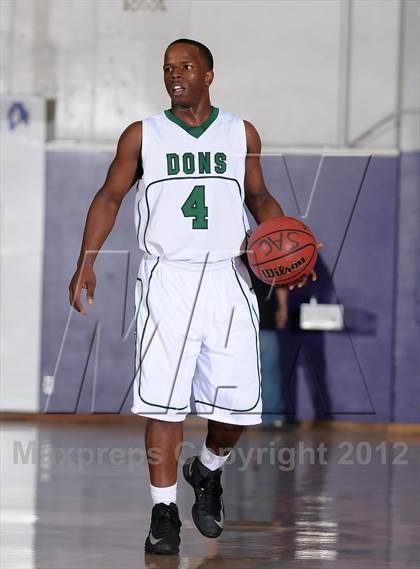 Thumbnail 3 in Oakland vs. Dorsey (St. Hope Elite Hoops Classic) photogallery.