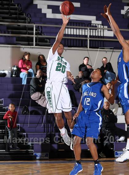 Thumbnail 2 in Oakland vs. Dorsey (St. Hope Elite Hoops Classic) photogallery.