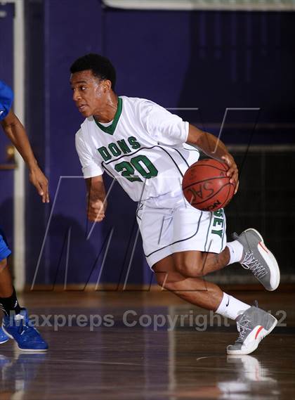 Thumbnail 1 in Oakland vs. Dorsey (St. Hope Elite Hoops Classic) photogallery.