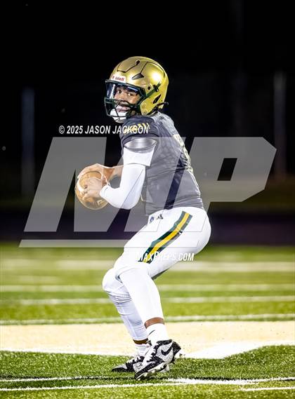 Thumbnail 3 in Pinecrest v Lee County (MOORE COUNTY KICKOFF CLASSIC) photogallery.