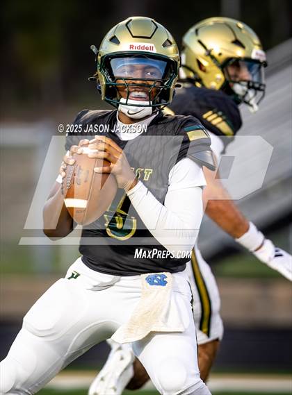Thumbnail 1 in Pinecrest v Lee County (MOORE COUNTY KICKOFF CLASSIC) photogallery.