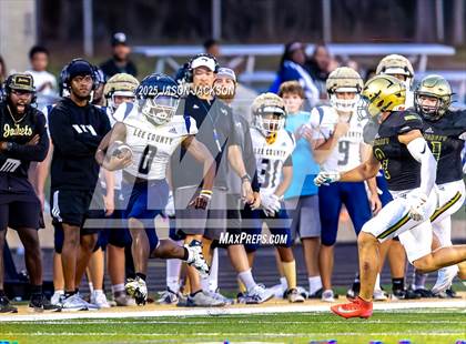 Thumbnail 1 in Pinecrest v Lee County (MOORE COUNTY KICKOFF CLASSIC) photogallery.