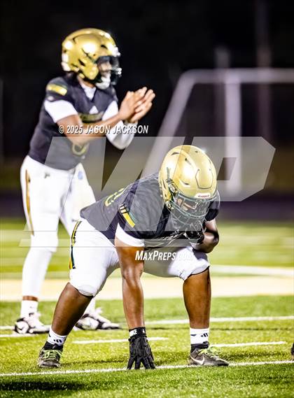 Thumbnail 2 in Pinecrest v Lee County (MOORE COUNTY KICKOFF CLASSIC) photogallery.