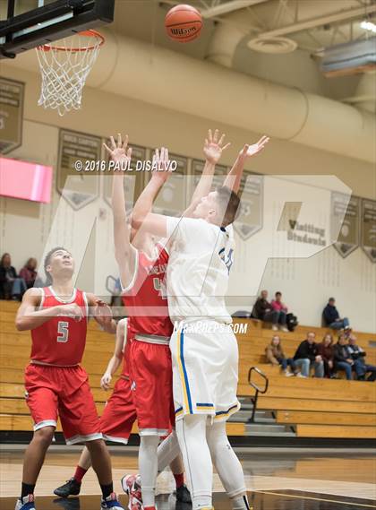 Thumbnail 3 in Liberty vs. Loveland photogallery.