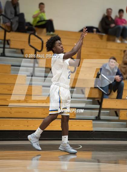 Thumbnail 2 in Liberty vs. Loveland photogallery.