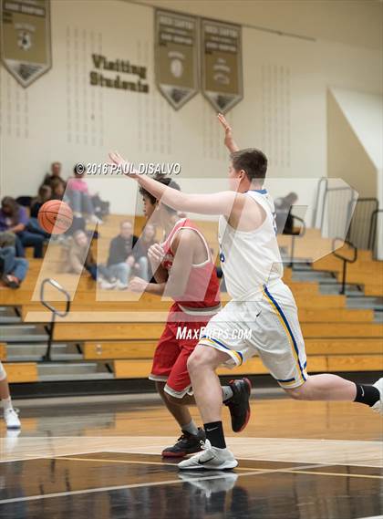 Thumbnail 3 in Liberty vs. Loveland photogallery.