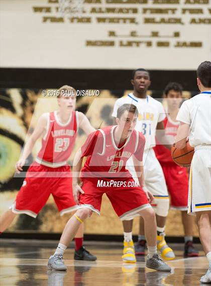 Thumbnail 2 in Liberty vs. Loveland photogallery.
