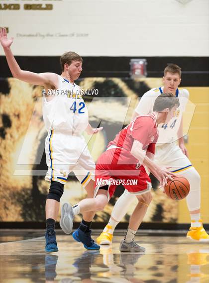 Thumbnail 3 in Liberty vs. Loveland photogallery.