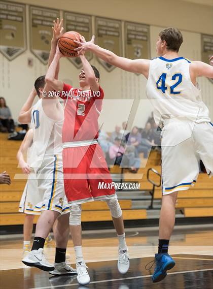 Thumbnail 3 in Liberty vs. Loveland photogallery.