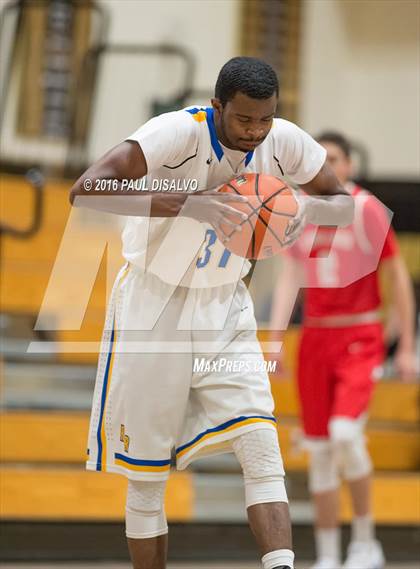 Thumbnail 3 in Liberty vs. Loveland photogallery.
