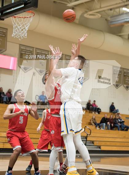 Thumbnail 2 in Liberty vs. Loveland photogallery.