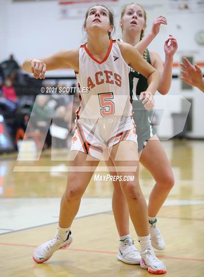 Thumbnail 1 in Fisher Catholic @ Amanda-Clearcreek photogallery.