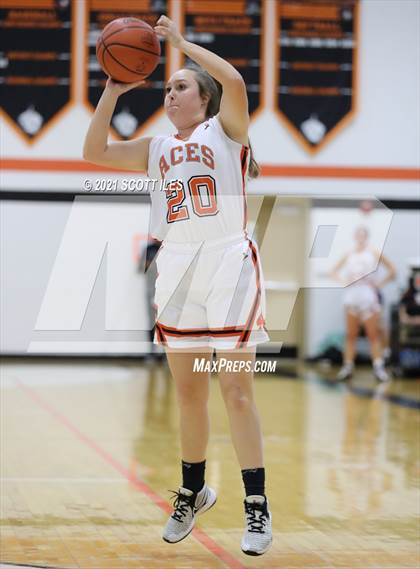 Thumbnail 2 in Fisher Catholic @ Amanda-Clearcreek photogallery.