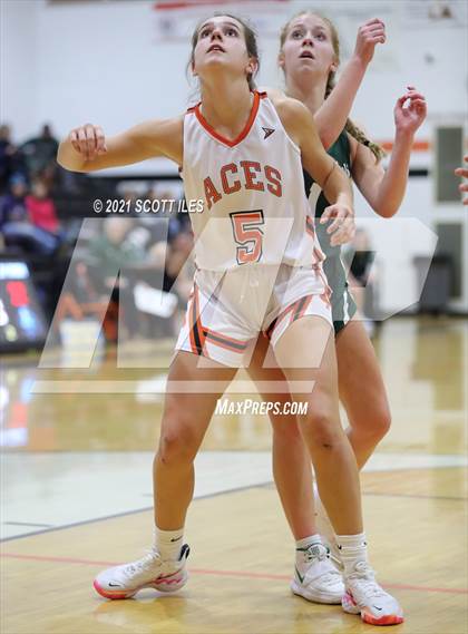 Thumbnail 3 in Fisher Catholic @ Amanda-Clearcreek photogallery.