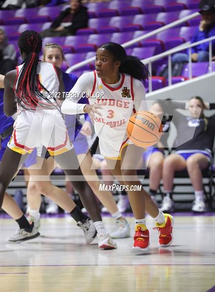 Thumbnail 1 in Carbon vs. Judge Memorial (UHSAA 3A Quarterfinal) photogallery.