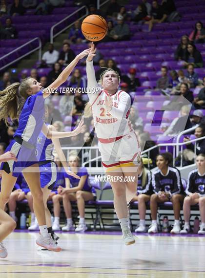 Thumbnail 2 in Carbon vs. Judge Memorial (UHSAA 3A Quarterfinal) photogallery.