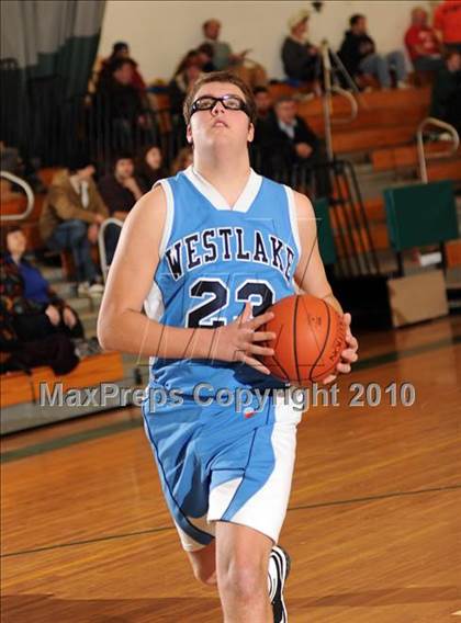 Thumbnail 2 in Croton-Harmon vs. Westlake (Putnam Challenge) photogallery.